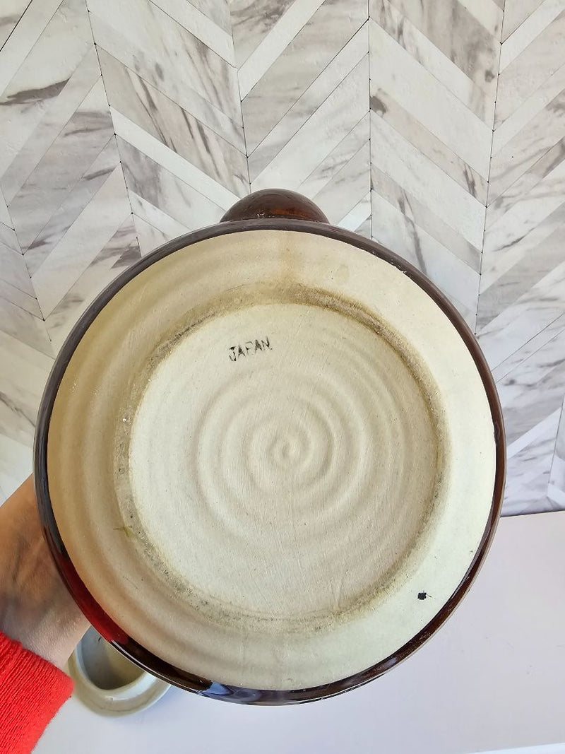 Load image into Gallery viewer, Japan Stonewear Teapot
