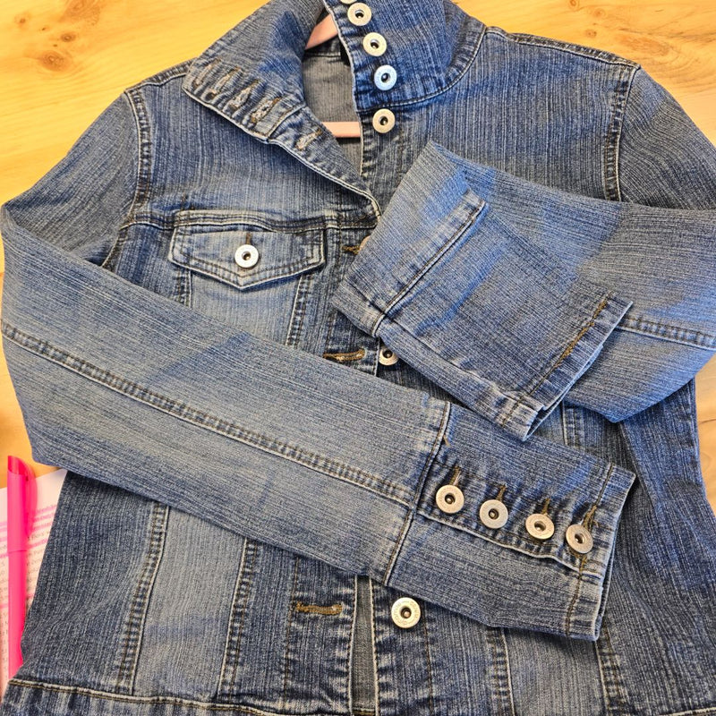 Load image into Gallery viewer, Dynamite High Collar Denim Jean Jacket, Medium
