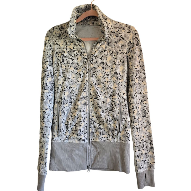 Load image into Gallery viewer, Lululemon Zip Up Lightweight Sweater, 4
