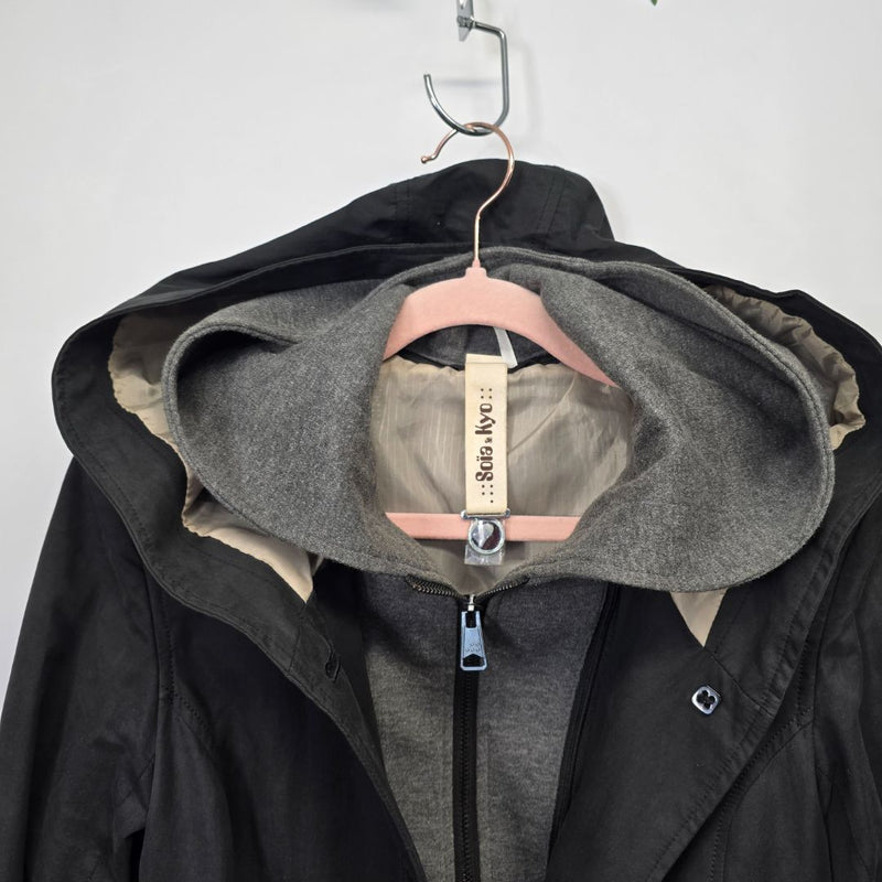 Load image into Gallery viewer, Soia &amp; Kyo Short Trench w/ Hoodie Insert, XXS
