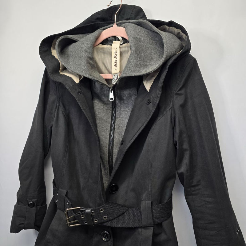 Load image into Gallery viewer, Soia &amp; Kyo Short Trench w/ Hoodie Insert, XXS
