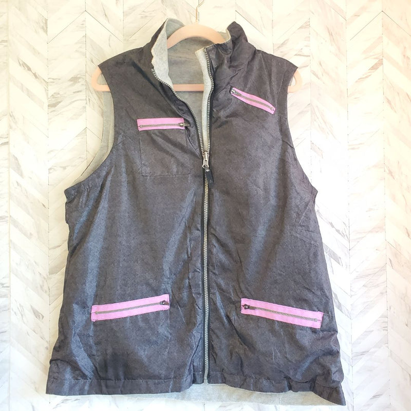 Load image into Gallery viewer, Reversible Vest, Large
