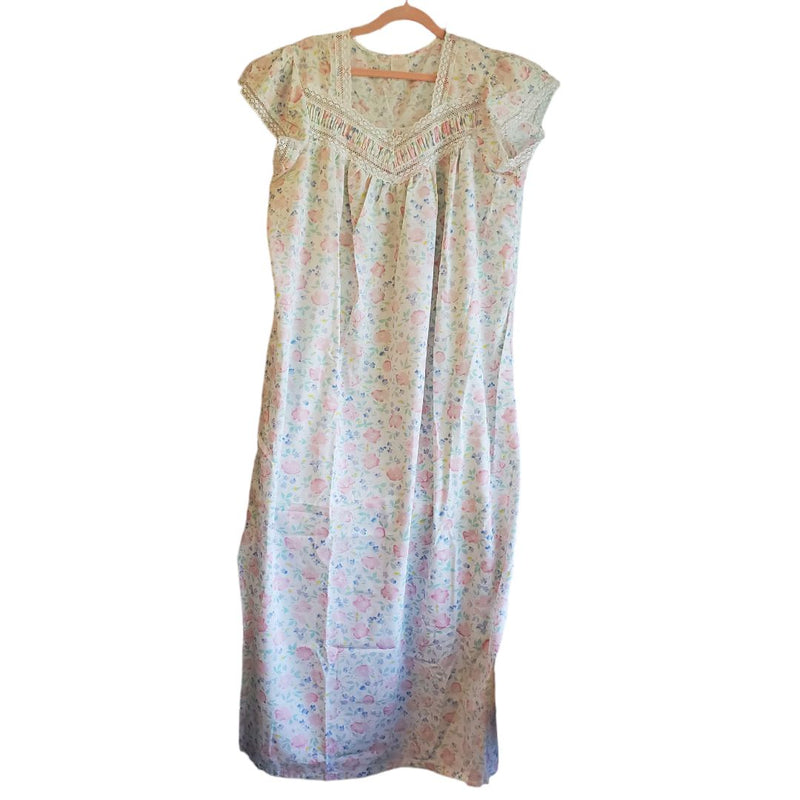 Load image into Gallery viewer, Slumber Suzy Vintage Cotton Nightie, sz Large
